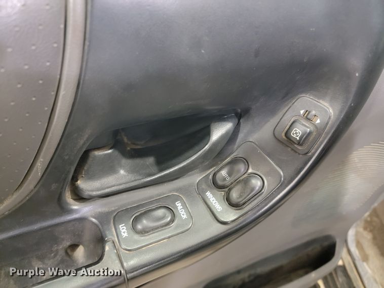 image for item ME9775 2001 Ford Ranger XLT  SuperCab pickup truck