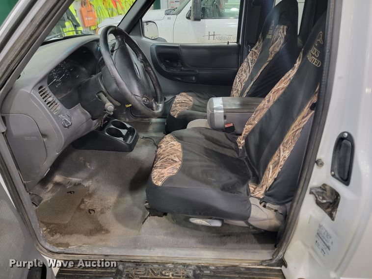 image for item ME9775 2001 Ford Ranger XLT  SuperCab pickup truck