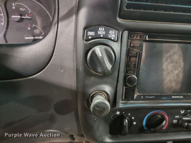 image for item ME9775 2001 Ford Ranger XLT  SuperCab pickup truck