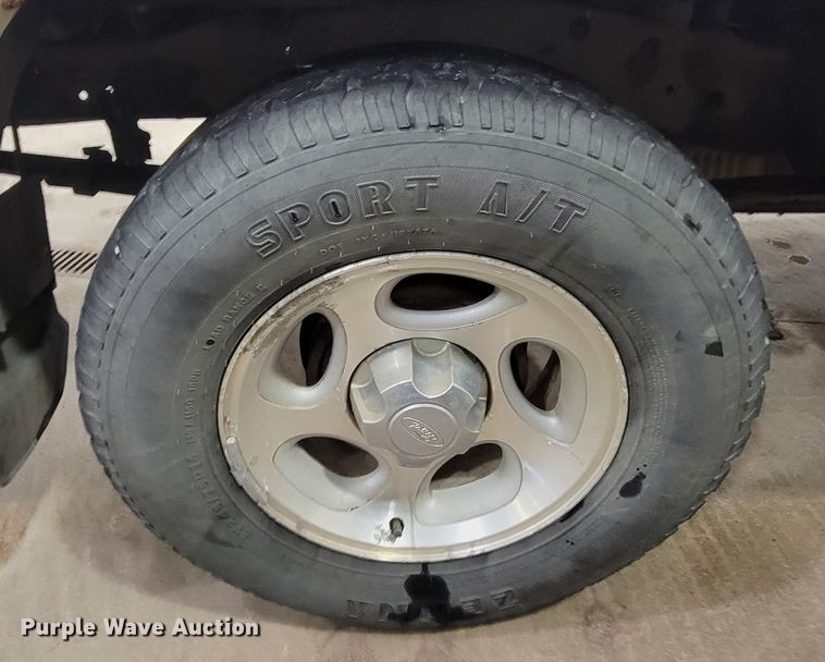 image for item ME9775 2001 Ford Ranger XLT  SuperCab pickup truck