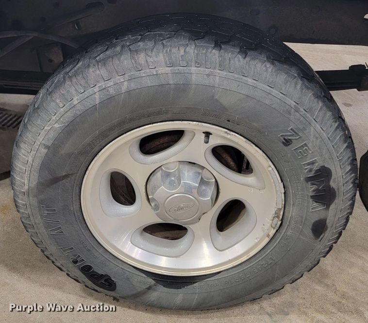 image for item ME9775 2001 Ford Ranger XLT  SuperCab pickup truck