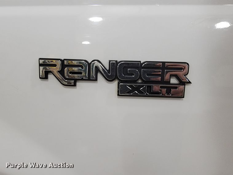 image for item ME9775 2001 Ford Ranger XLT  SuperCab pickup truck