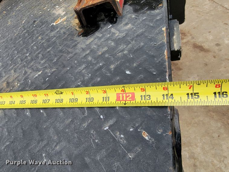 image for item ME9776 2003 Ford F550 Super Duty XL  SuperCab flatbed truck