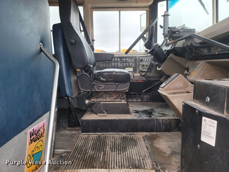 image for item MH9751 2005 Thomas Built Buses FS65  school bus