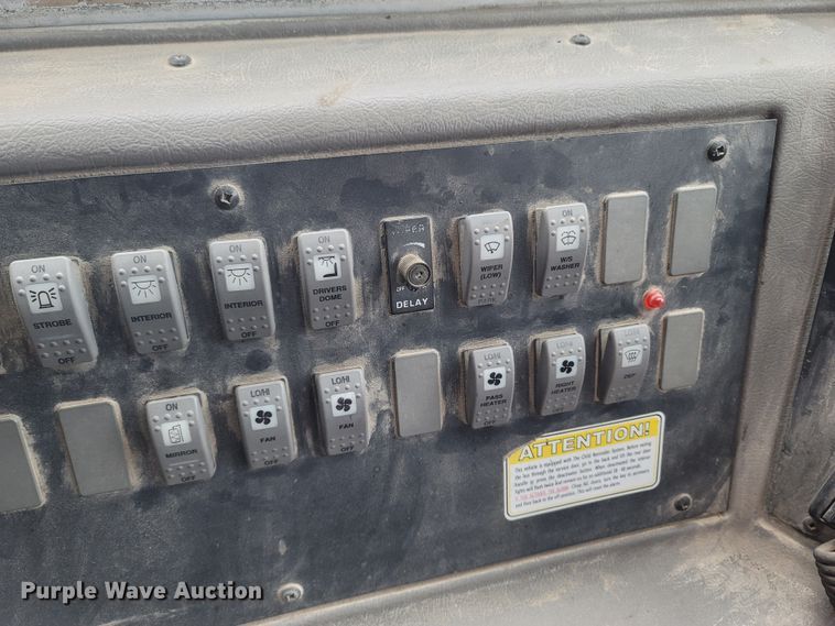 image for item MH9751 2005 Thomas Built Buses FS65  school bus