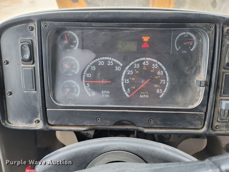 image for item MH9751 2005 Thomas Built Buses FS65  school bus