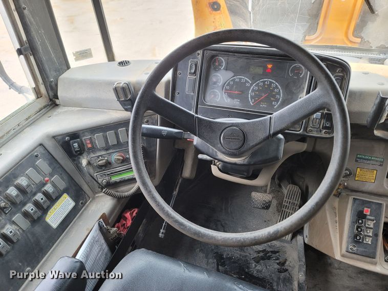 image for item MH9751 2005 Thomas Built Buses FS65  school bus