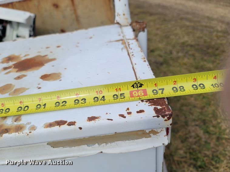 image for item MH9754 1992 Ford F150  utility bed pickup truck