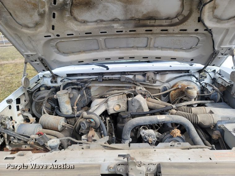 image for item MH9754 1992 Ford F150  utility bed pickup truck