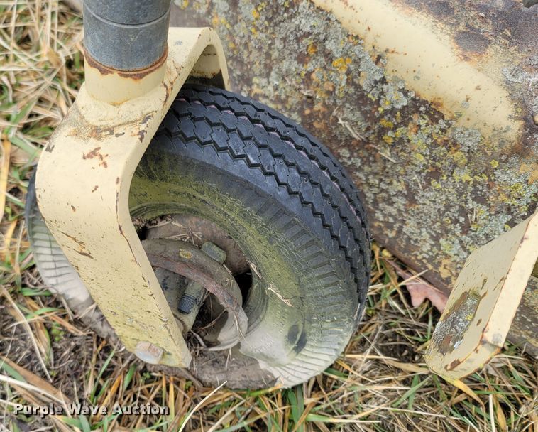 image for item MH9757 Land Pride  finish mower