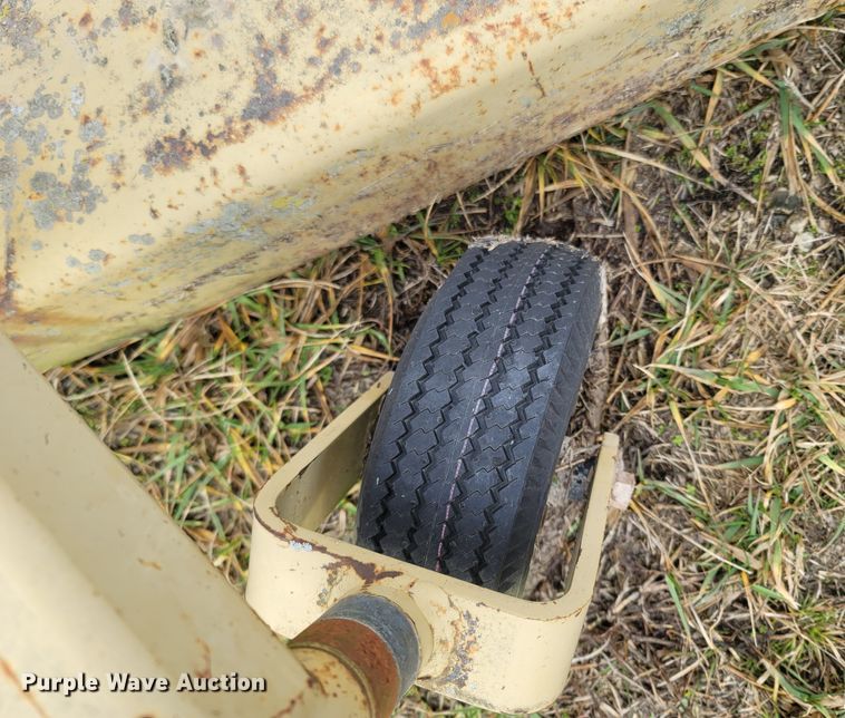 image for item MH9757 Land Pride  finish mower