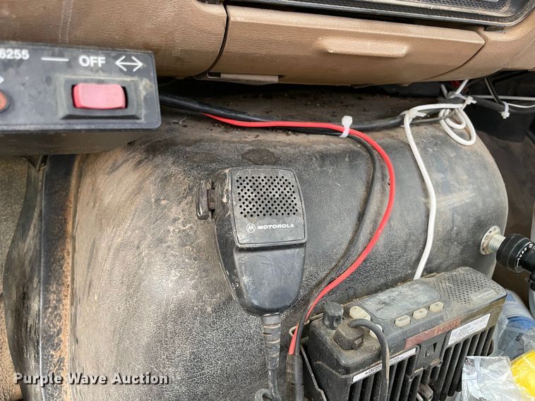 image for item MI9593 1989 Ford F600  bucket truck