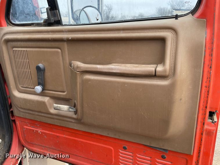 image for item MI9593 1989 Ford F600  bucket truck