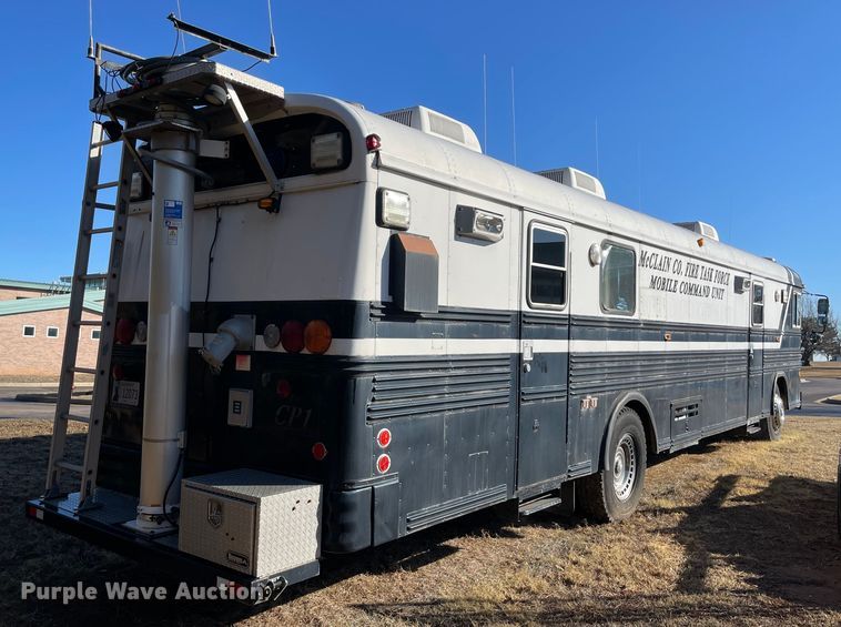 image for item MI9788 1986 Blue Bird  mobile command center