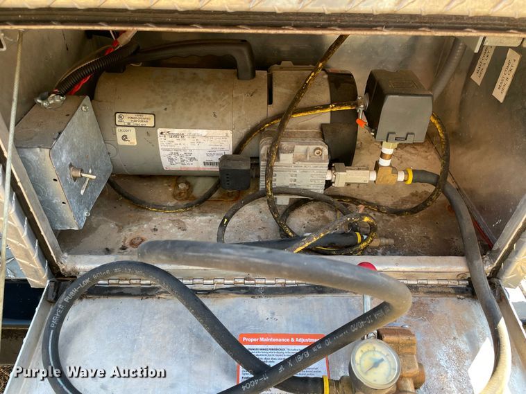 image for item MI9788 1986 Blue Bird  mobile command center