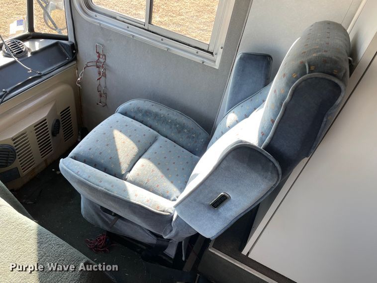 image for item MI9788 1986 Blue Bird  mobile command center