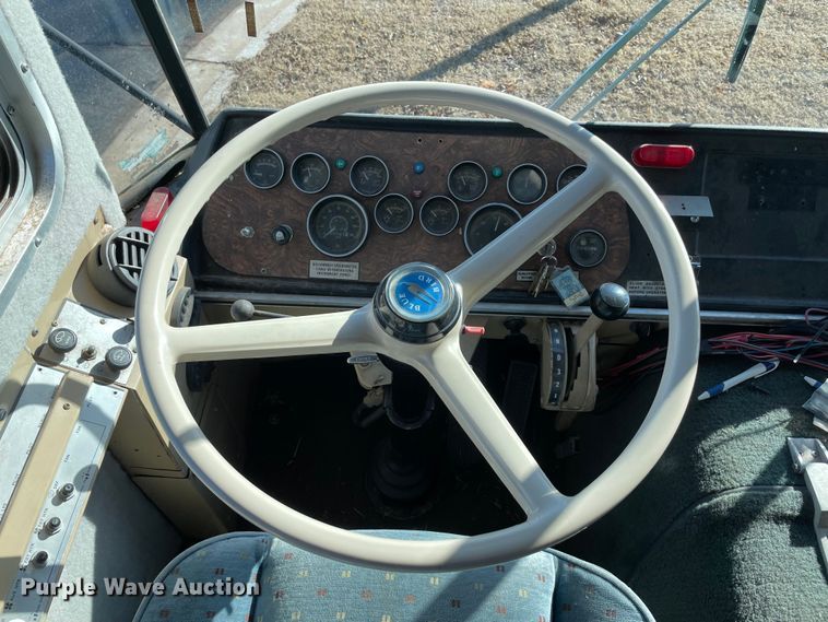 image for item MI9788 1986 Blue Bird  mobile command center