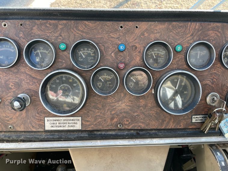 image for item MI9788 1986 Blue Bird  mobile command center