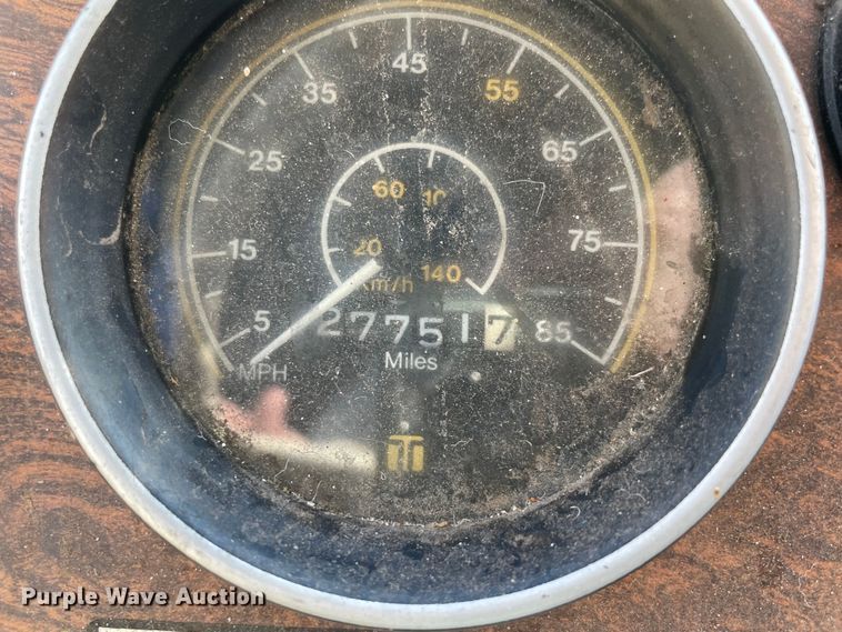 image for item MI9788 1986 Blue Bird  mobile command center