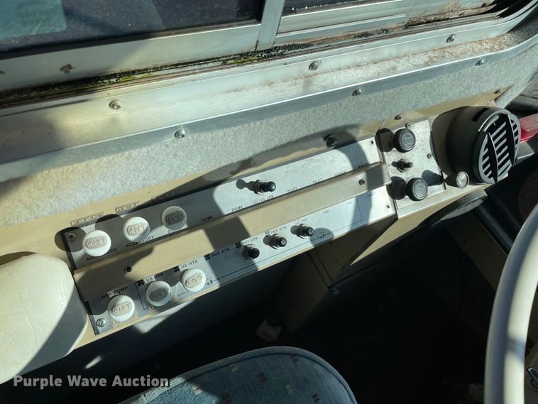 image for item MI9788 1986 Blue Bird  mobile command center