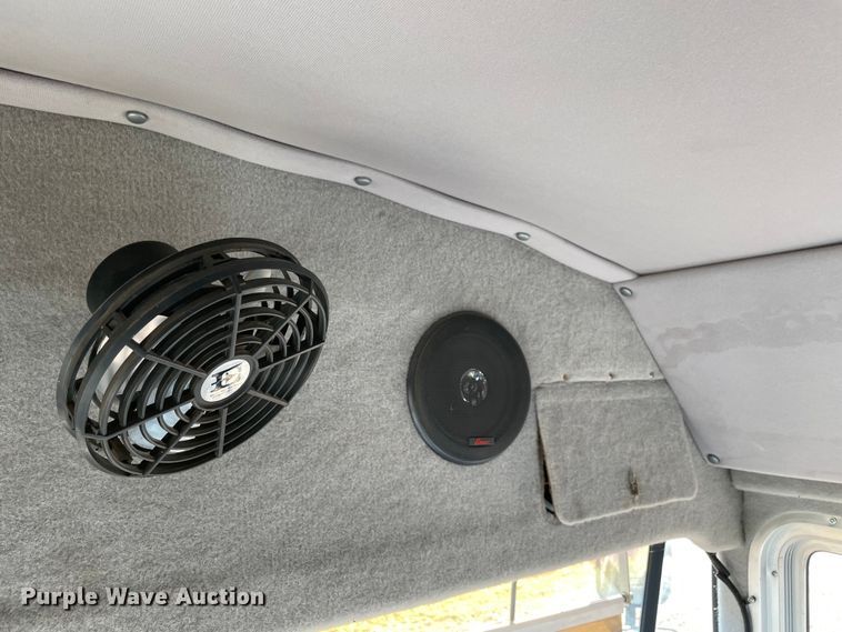 image for item MI9788 1986 Blue Bird  mobile command center