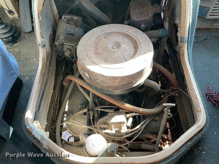 image for item MI9788 1986 Blue Bird  mobile command center