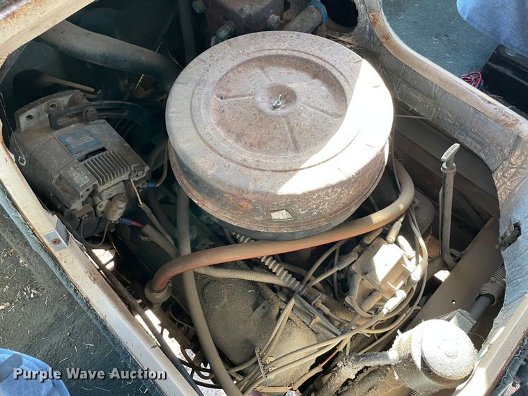 image for item MI9788 1986 Blue Bird  mobile command center