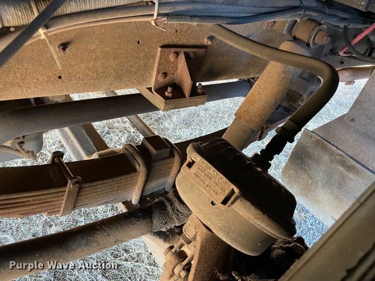 image for item MI9788 1986 Blue Bird  mobile command center