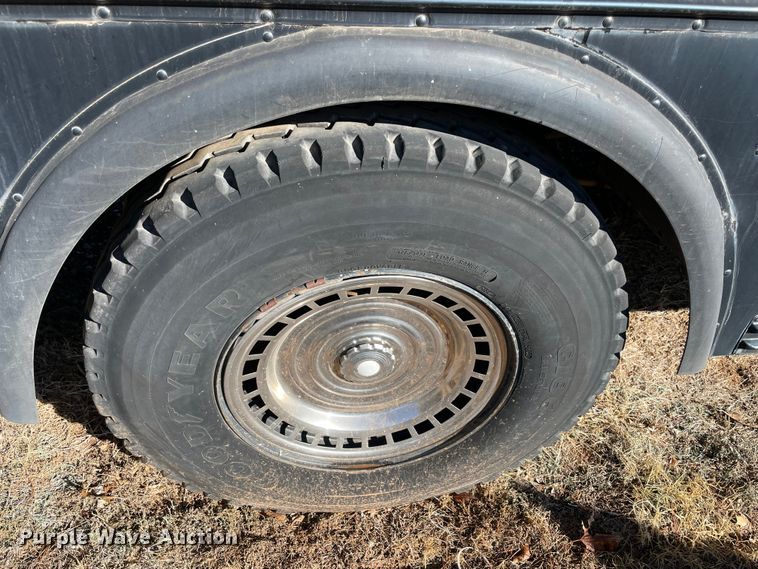 image for item MI9788 1986 Blue Bird  mobile command center