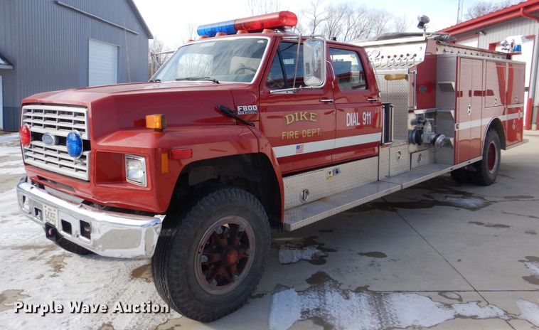 image for item MJ9971 1992 Ford F800  fire truck
