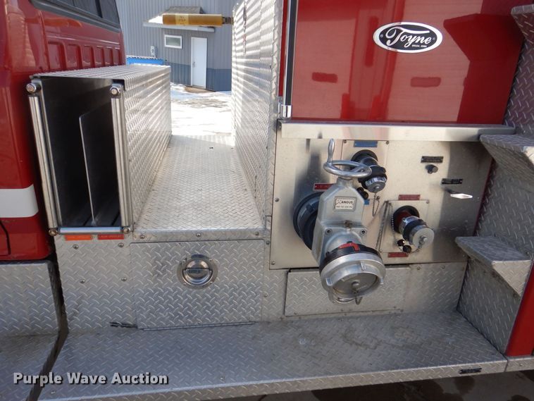 image for item MJ9971 1992 Ford F800  fire truck