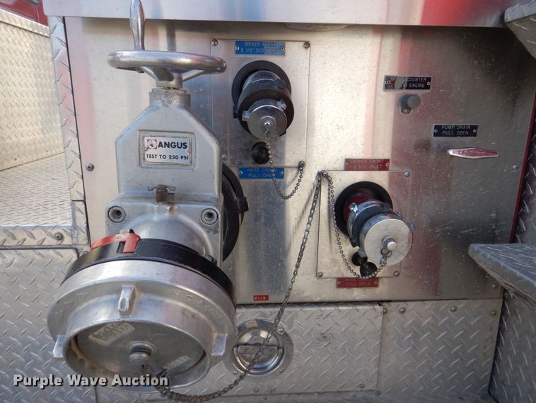 image for item MJ9971 1992 Ford F800  fire truck