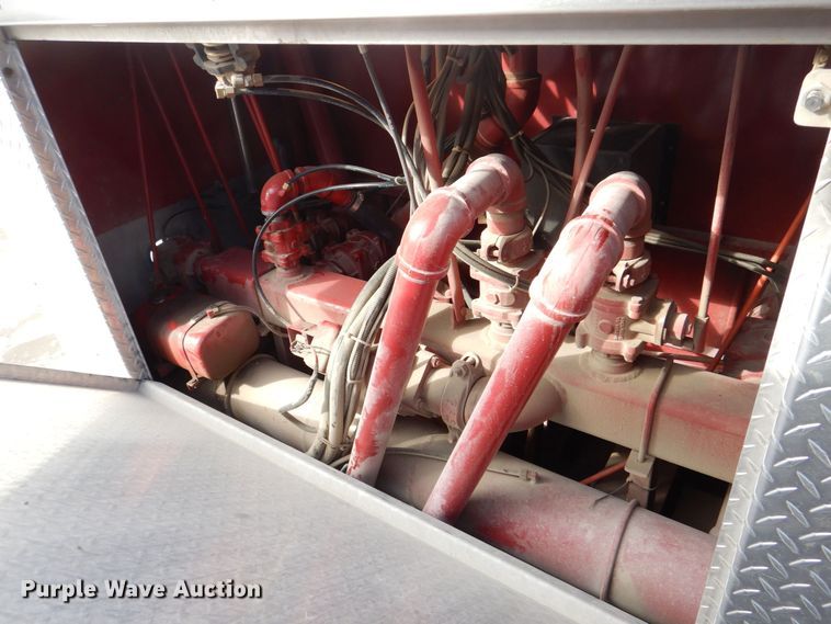 image for item MJ9971 1992 Ford F800  fire truck