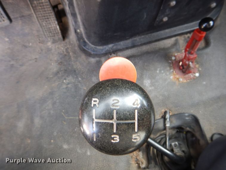 image for item MJ9971 1992 Ford F800  fire truck