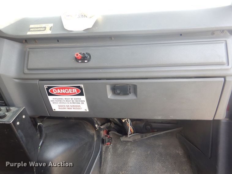 image for item MJ9971 1992 Ford F800  fire truck