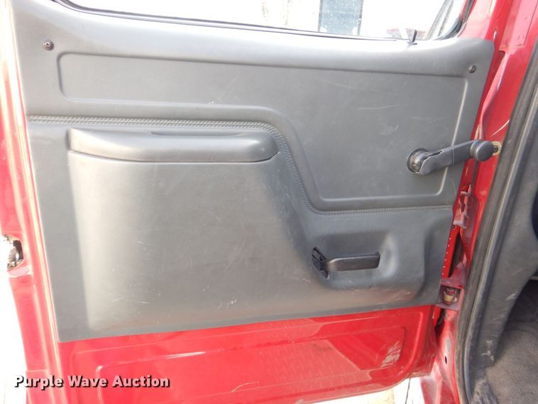 image for item MJ9971 1992 Ford F800  fire truck