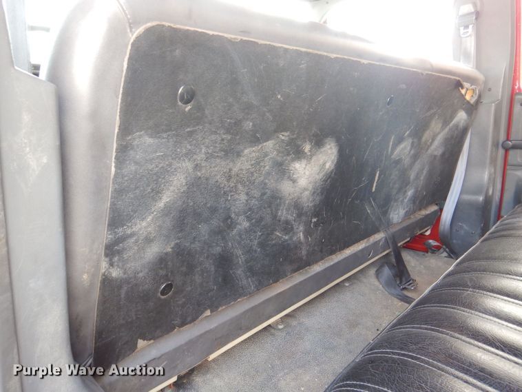 image for item MJ9971 1992 Ford F800  fire truck