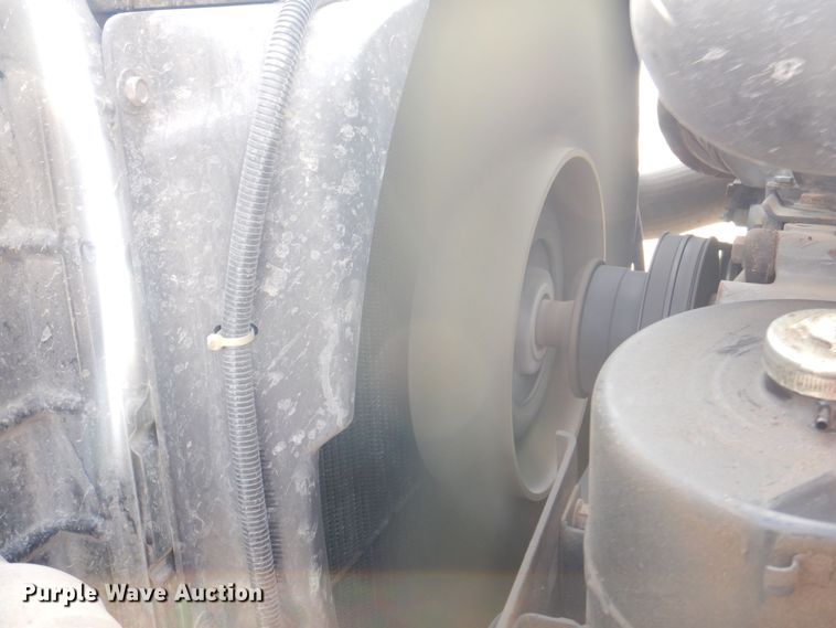 image for item MJ9971 1992 Ford F800  fire truck