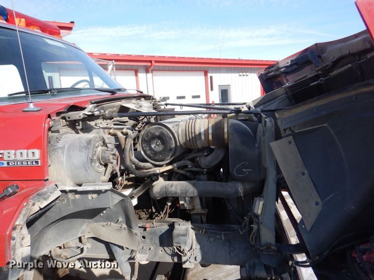 image for item MJ9971 1992 Ford F800  fire truck