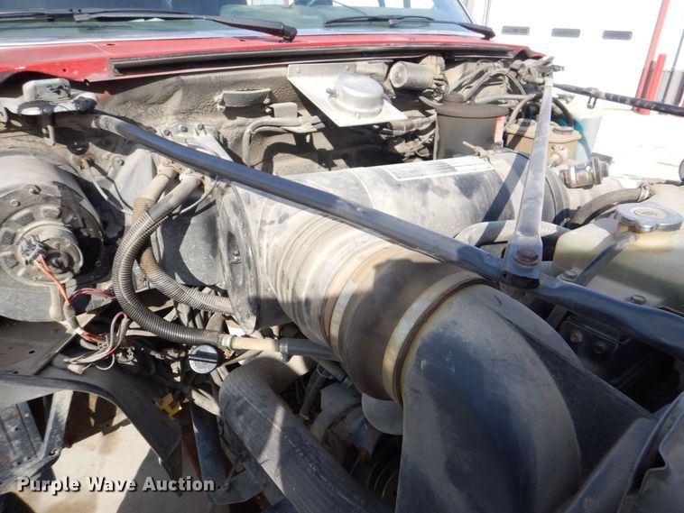 image for item MJ9971 1992 Ford F800  fire truck