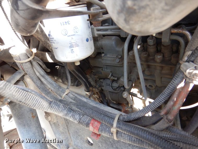 image for item MJ9971 1992 Ford F800  fire truck