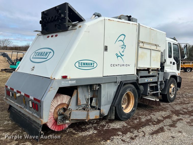 image for item MM9087 2005 GMC T7500  street sweeper truck