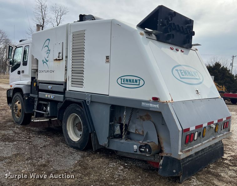 image for item MM9087 2005 GMC T7500  street sweeper truck