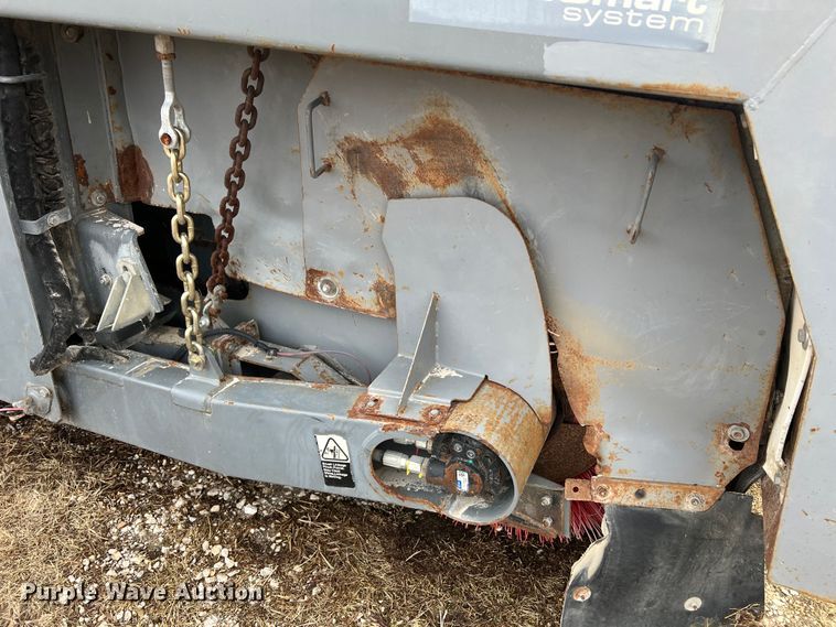 image for item MM9087 2005 GMC T7500  street sweeper truck