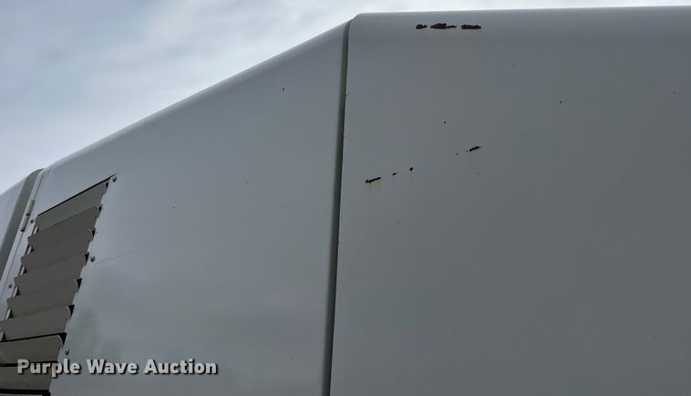 image for item MM9087 2005 GMC T7500  street sweeper truck