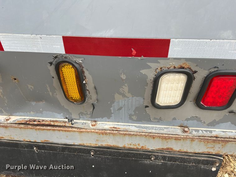 image for item MM9087 2005 GMC T7500  street sweeper truck