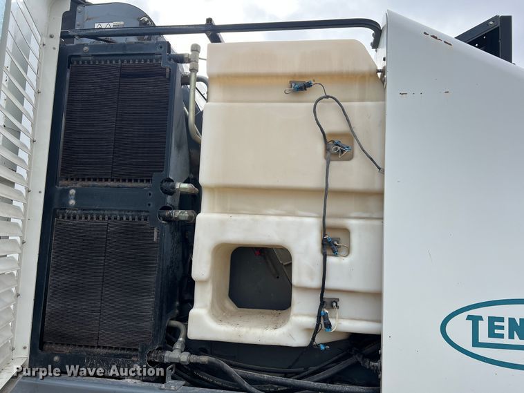 image for item MM9087 2005 GMC T7500  street sweeper truck