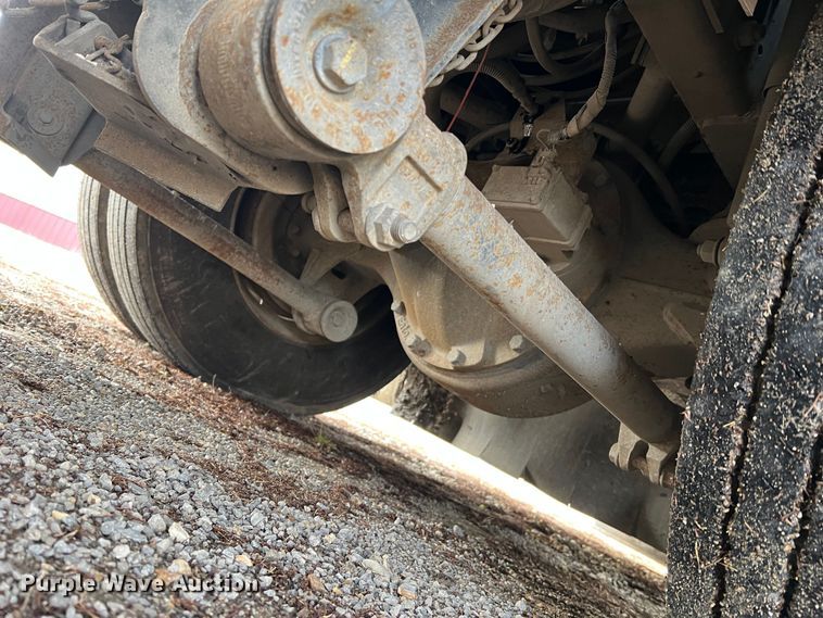 image for item MM9087 2005 GMC T7500  street sweeper truck