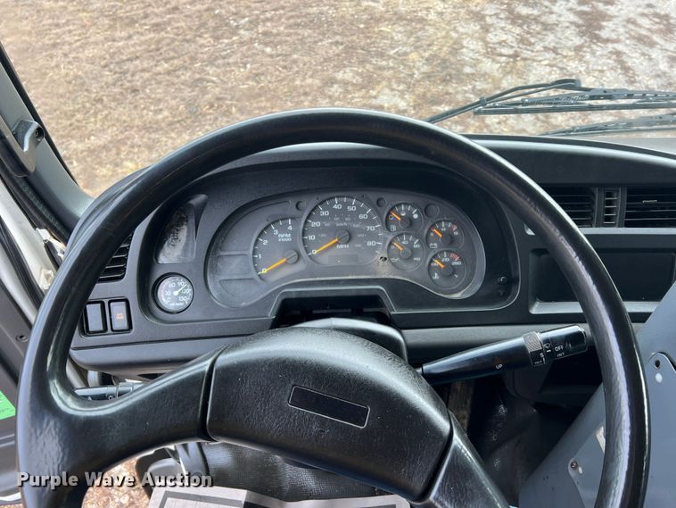 image for item MM9087 2005 GMC T7500  street sweeper truck