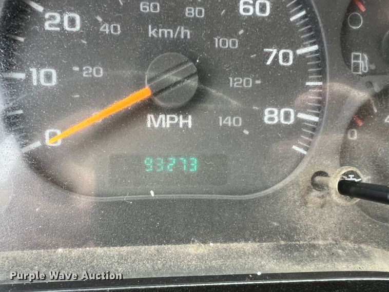 image for item MM9087 2005 GMC T7500  street sweeper truck